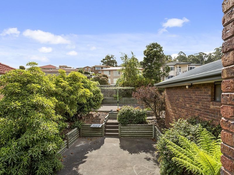 9 Jade Court, Blackmans Bay TAS 7052