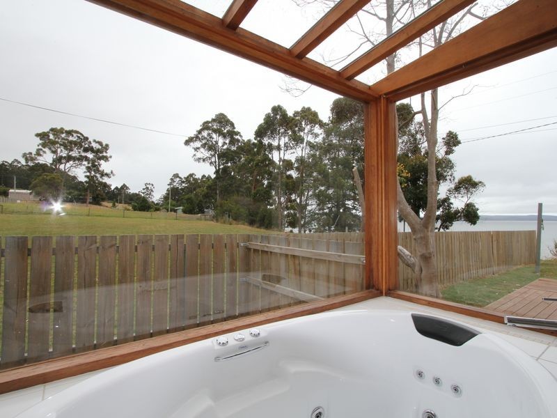 158 Esplanade, Middleton TAS 7163