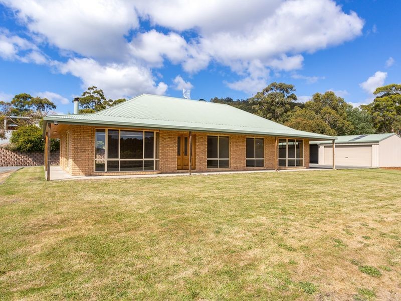 17 Saddle Road, Kettering TAS 7155