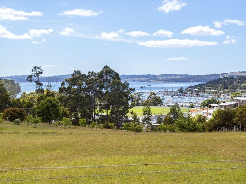 17 Saddle Road, Kettering TAS 7155