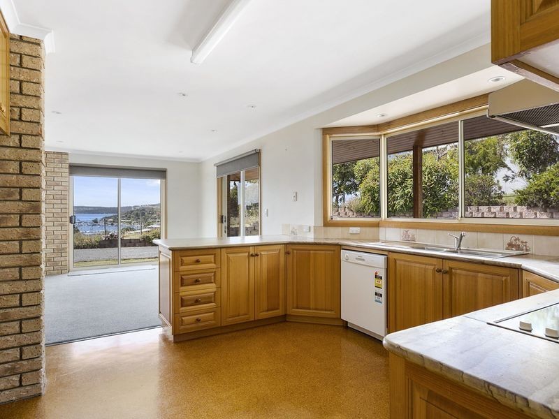 17 Saddle Road, Kettering TAS 7155