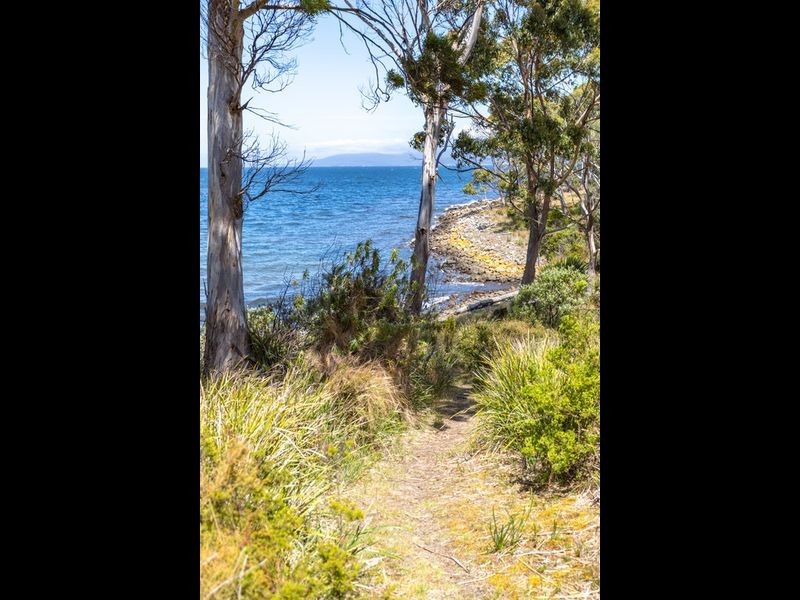 . Channel Highway, Charlotte Cove TAS 7112