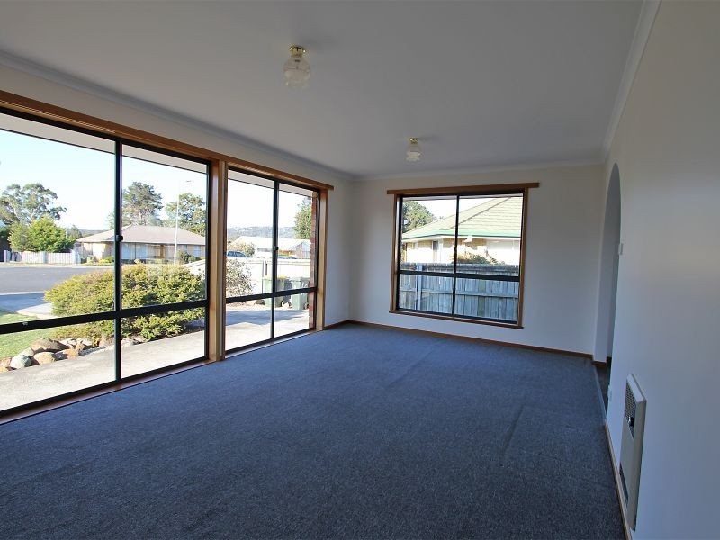 16 Carrington Drive, Margate TAS 7054