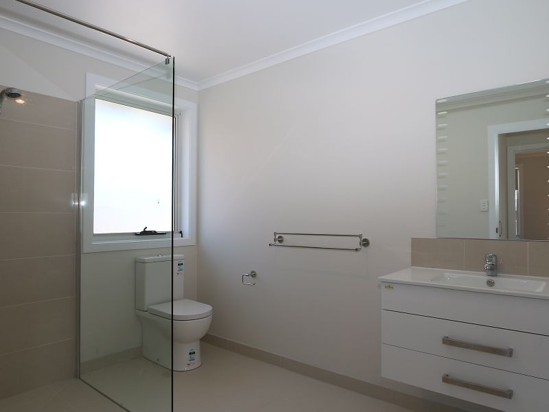 4/9 Frost Street, Snug TAS 7054