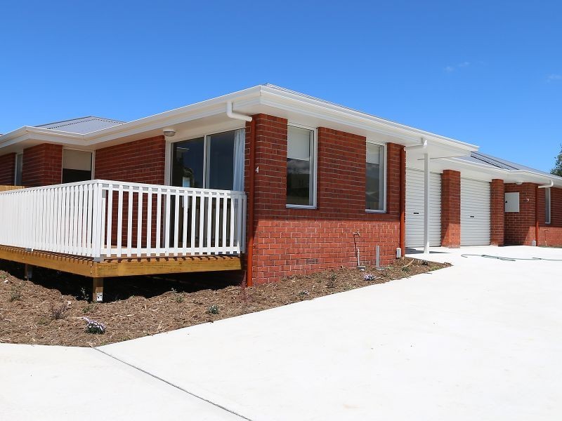 4/9 Frost Street, Snug TAS 7054