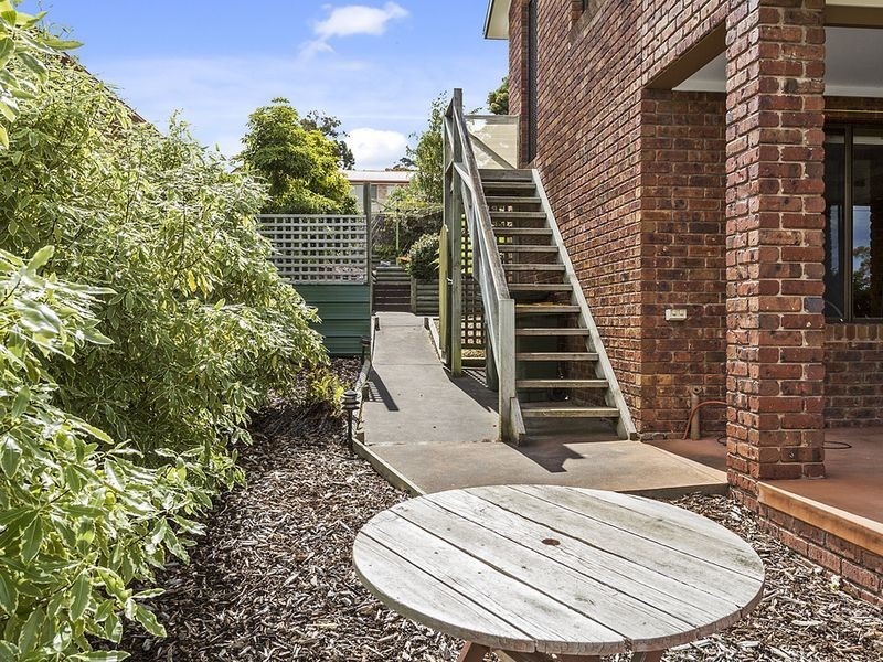 9 Jade Court, Blackmans Bay TAS 7052