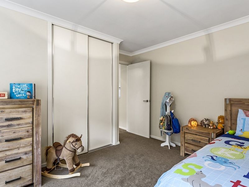 42 Jacaranda Drive, Margate TAS 7054