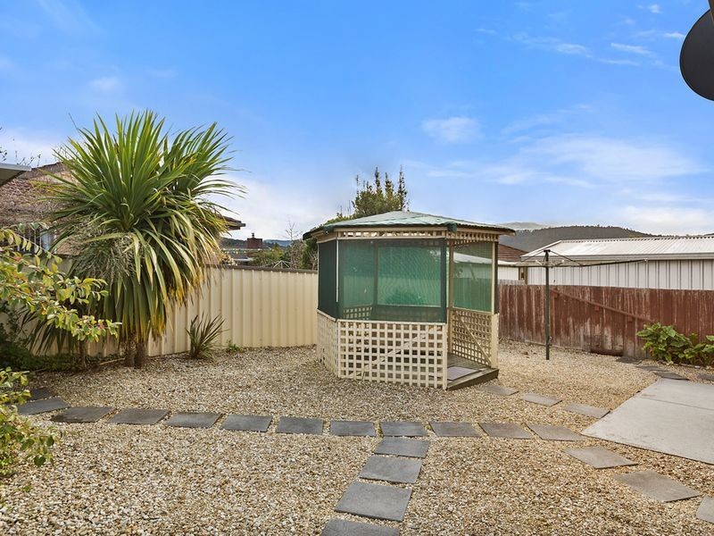 Unit 4/4 Beach Road, Margate TAS 7054