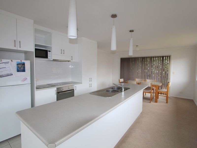 2/3 Home Avenue, Blackmans Bay TAS 7052