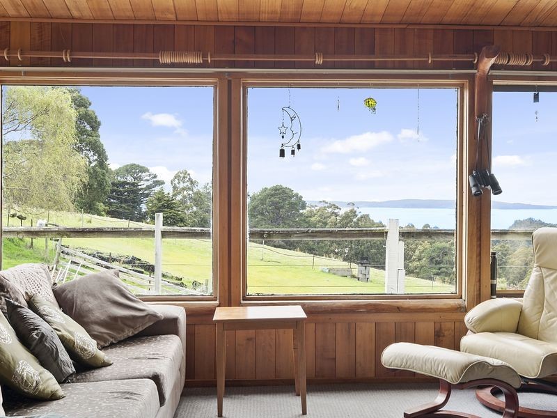 75 Gumpits Road, Birchs Bay TAS 7162