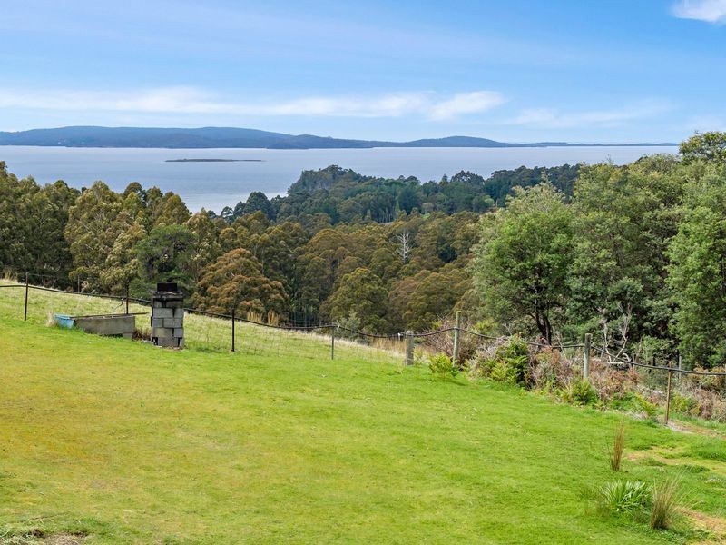 75 Gumpits Road, Birchs Bay TAS 7162