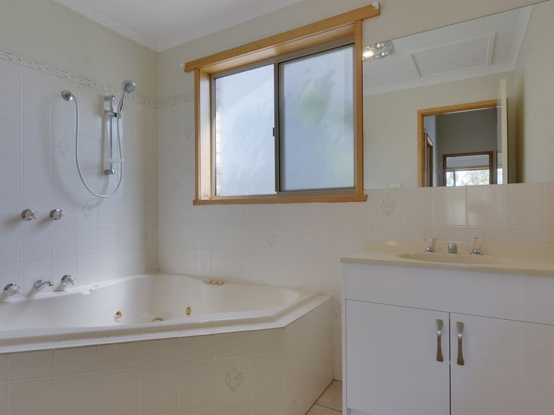 4 Wyburton Place, Margate TAS 7054