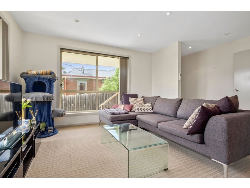 Unit 1/23 Thornbill Street, Kingston TAS 7050