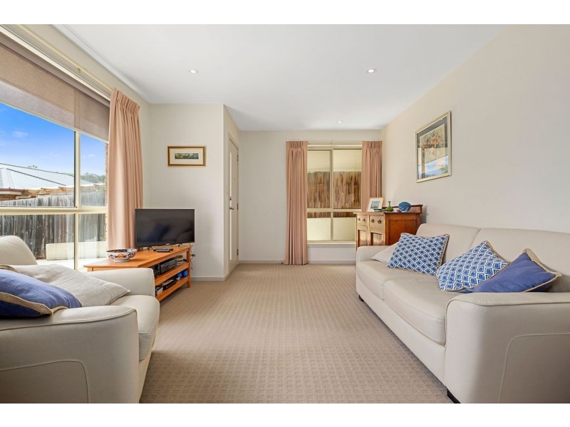 Unit 1/23 Thornbill Street, Kingston TAS 7050