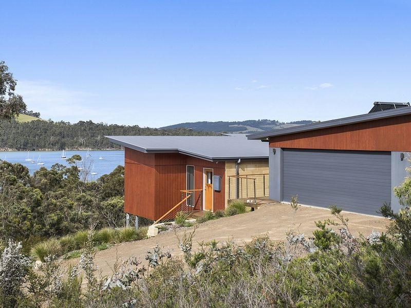15 Warremar Way, Oyster Cove TAS 7150
