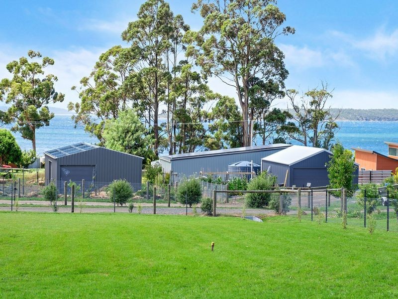 16 Beach Road, Middleton TAS 7163