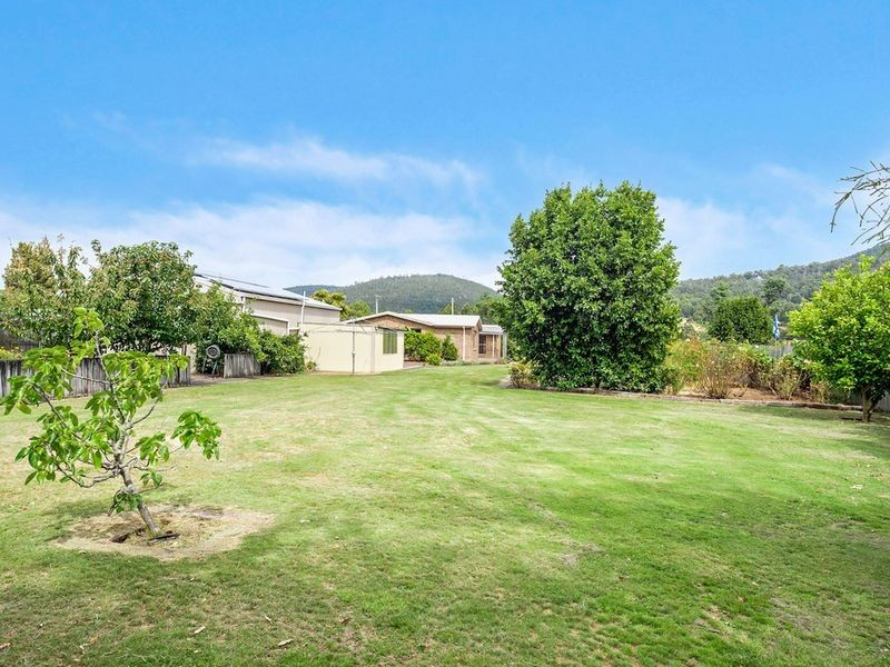 19 Gilles Street, Snug TAS 7054