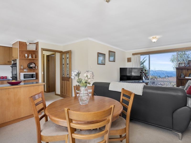 1/39 Tingira Road, Blackmans Bay TAS 7052