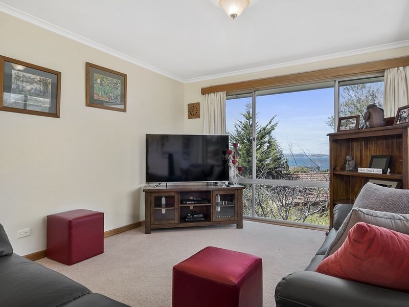 1/39 Tingira Road, Blackmans Bay TAS 7052