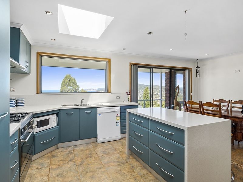 45 Tingira Road, Blackmans Bay TAS 7052