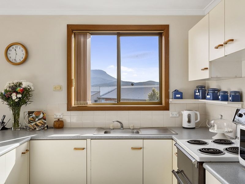 424 Village Drive, Kingston TAS 7050