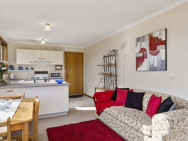 424 Village Drive, Kingston TAS 7050