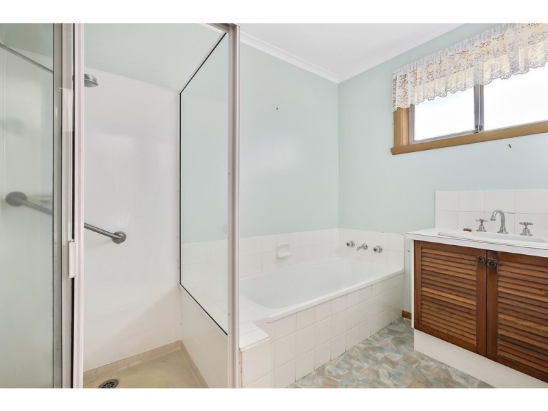 1 Dollery Drive, Kingston TAS 7050
