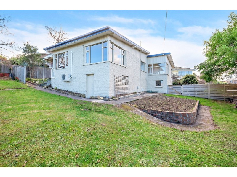 155a Roslyn Avenue, Blackmans Bay TAS 7052