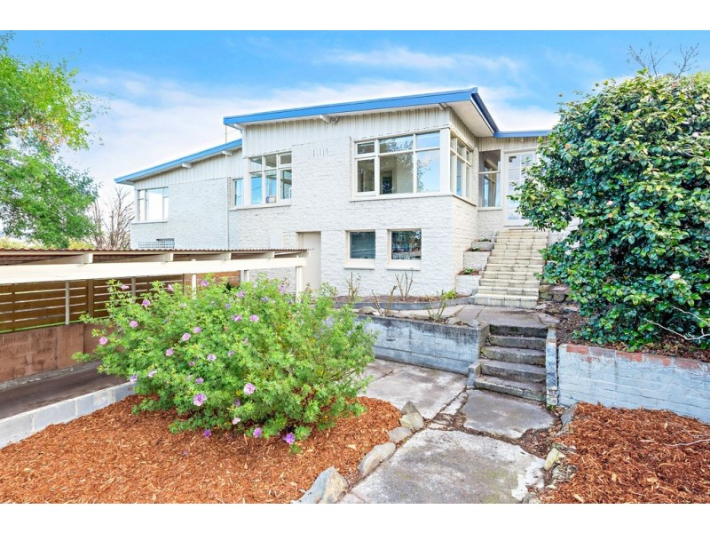 155a Roslyn Avenue, Blackmans Bay TAS 7052