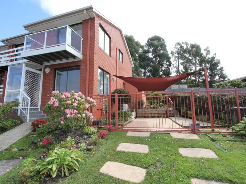 4/14 Opal Drive, Blackmans Bay TAS 7052