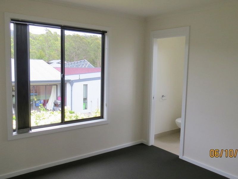 2/49 Staff Road, Electrona TAS 7054