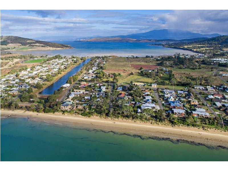 1 Cabarita Street, Lauderdale TAS 7021