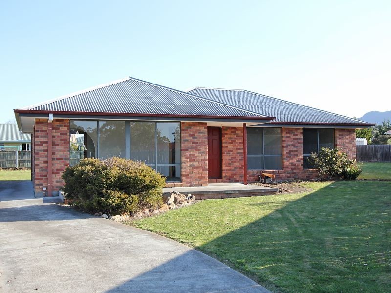 16 Carrington Drive, Margate TAS 7054