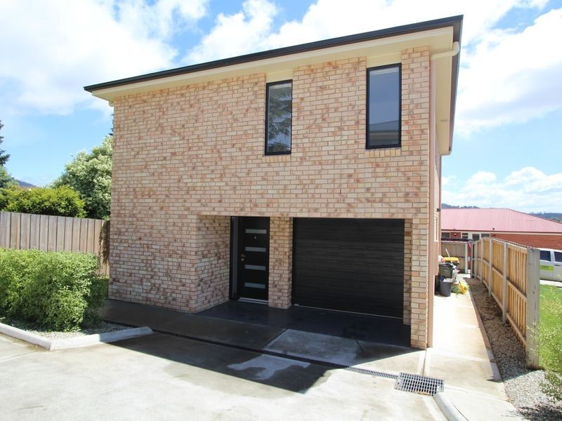 4/33 Beach Road, Margate TAS 7054