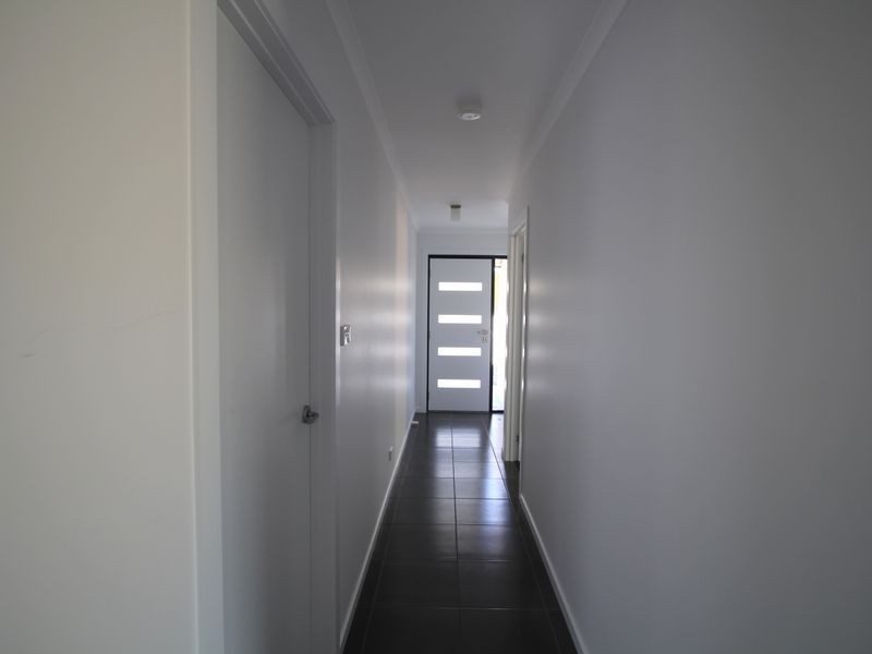 4/33 Beach Road, Margate TAS 7054