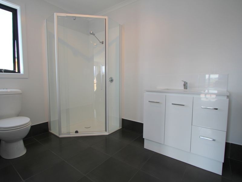 4/33 Beach Road, Margate TAS 7054