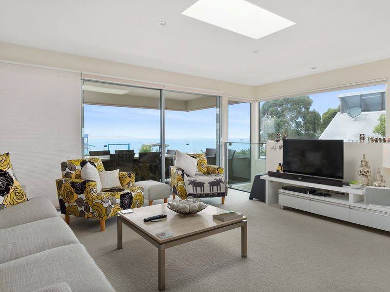 2/26 Ocean Esplanade, Blackmans Bay TAS 7052