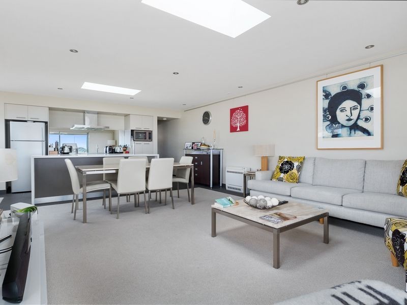 2/26 Ocean Esplanade, Blackmans Bay TAS 7052