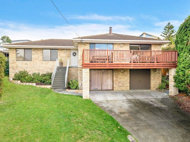 53 Illawarra Road, Blackmans Bay TAS 7052