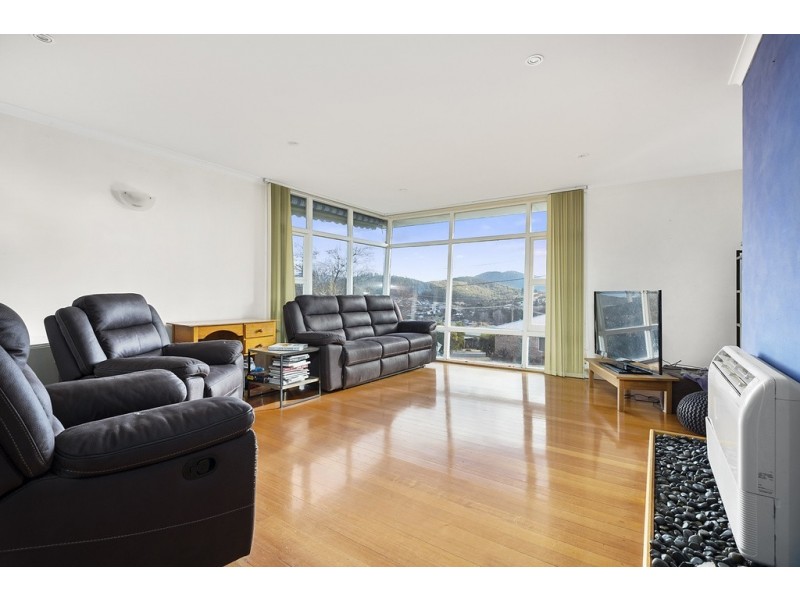 18 Greenacres Road, Geilston Bay TAS 7015