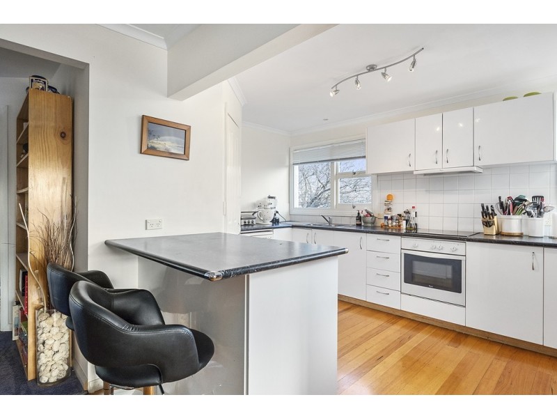 18 Greenacres Road, Geilston Bay TAS 7015