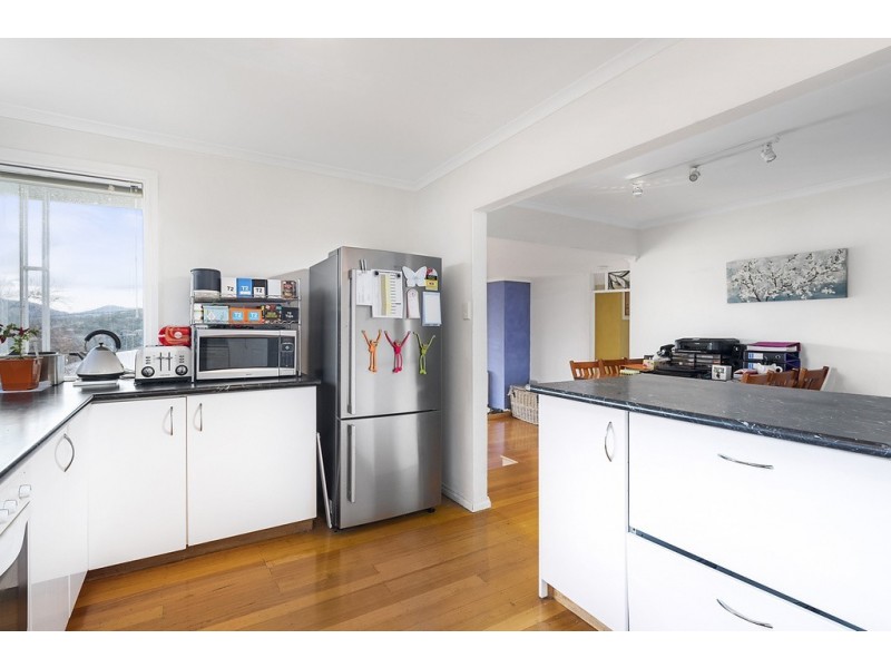 18 Greenacres Road, Geilston Bay TAS 7015