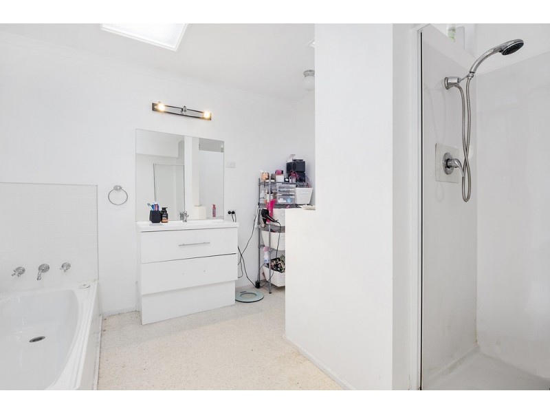 18 Greenacres Road, Geilston Bay TAS 7015