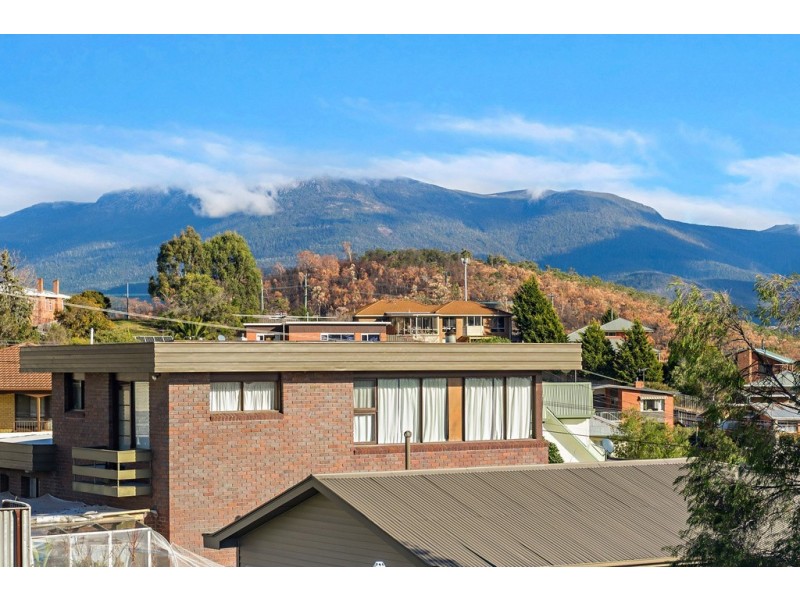 18 Greenacres Road, Geilston Bay TAS 7015