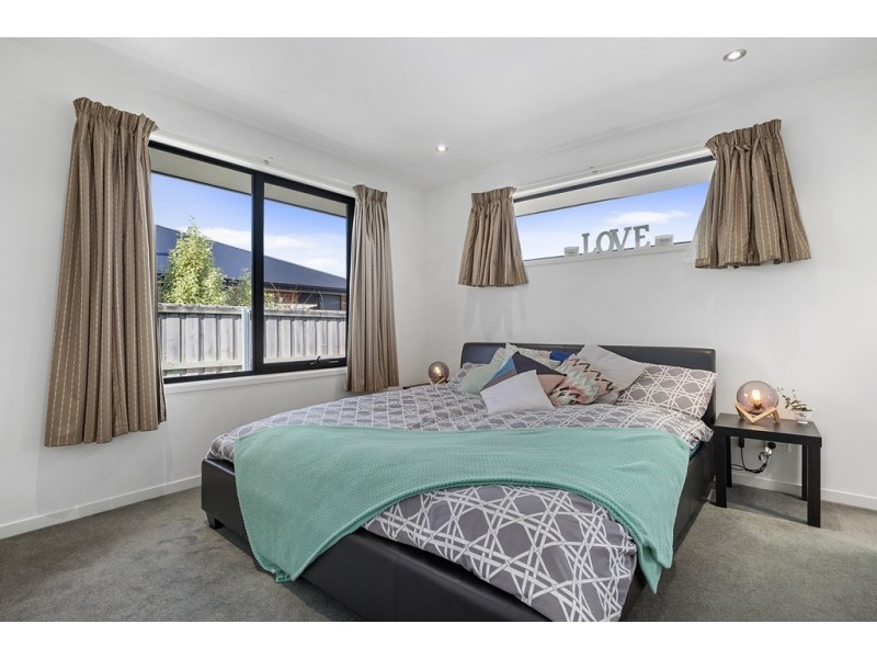 7 Jacaranda Drive, Margate TAS 7054