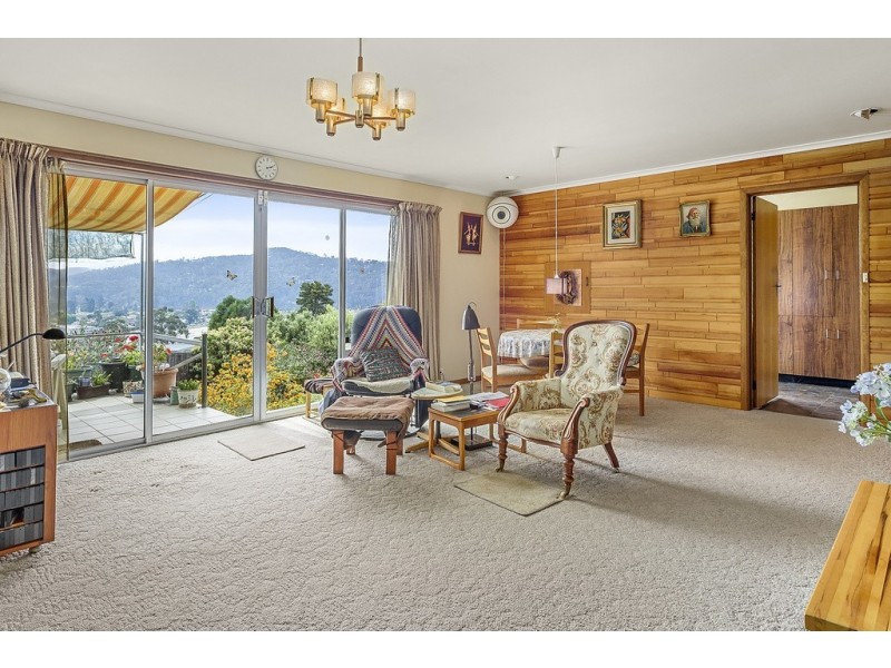 14 Nicholas Drive, Kingston Beach TAS 7050