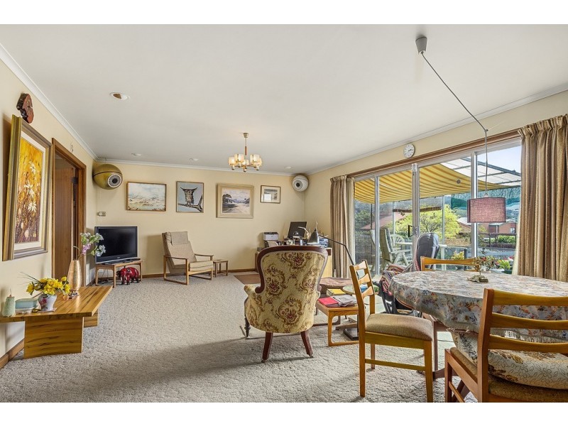 14 Nicholas Drive, Kingston Beach TAS 7050