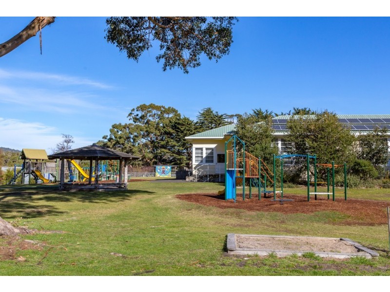 42 Harvey Road, Alonnah TAS 7150