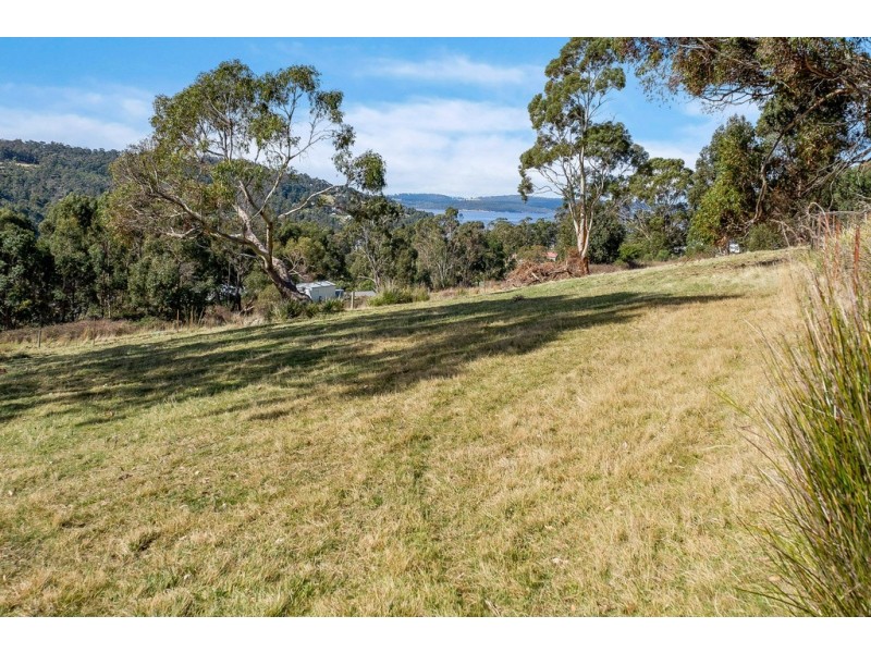 83 Saddle Road, Kettering TAS 7155