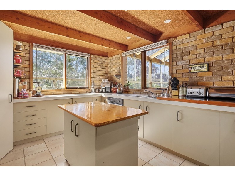 83 Saddle Road, Kettering TAS 7155